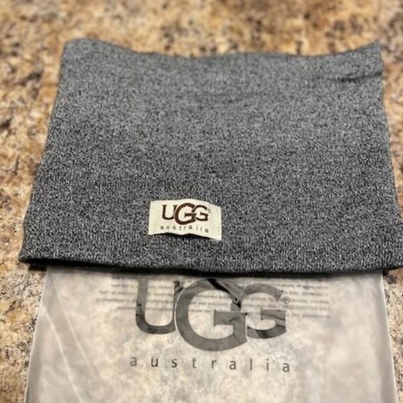 Ugg  hat, glove, neck scarf set ~ NWT main image 7